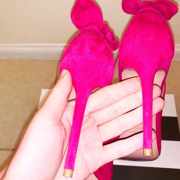 Aquazzura Pink Suede Pointed Toe Tie Pumps - Picture 6 of 8
